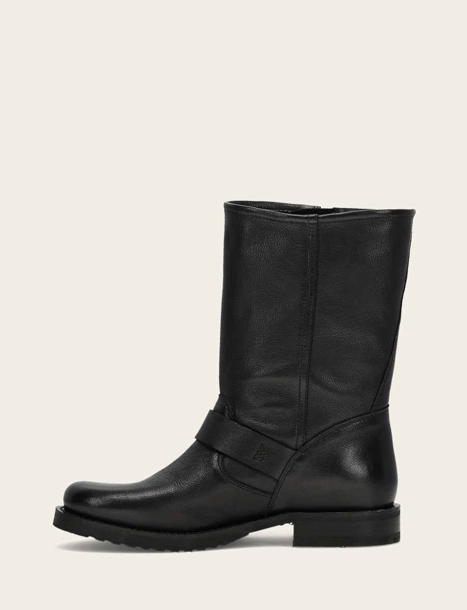 Veronica Flex Short | Frye Signature