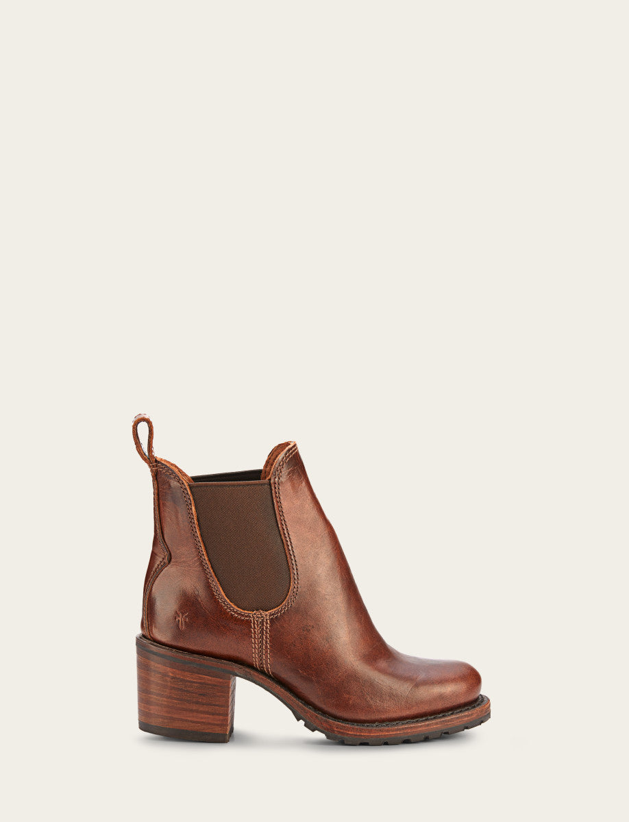 Women's Cognac Sabrina Chelsea Boots | Frye Exclusive