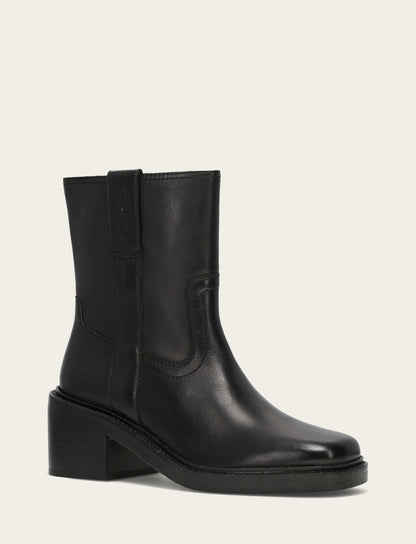 Women's Black Kate Short Inside Zip Boot | Frye Essential