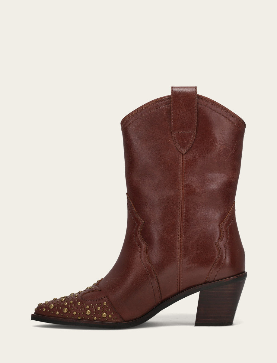 Women's Saddle Sara Wingtip Stud Western Boots | Frye Deals