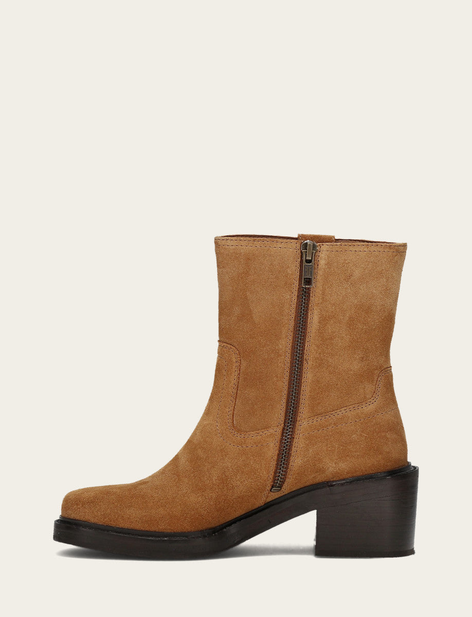 Women's Toffee Kate Short Inside Zip Boot | Frye Value