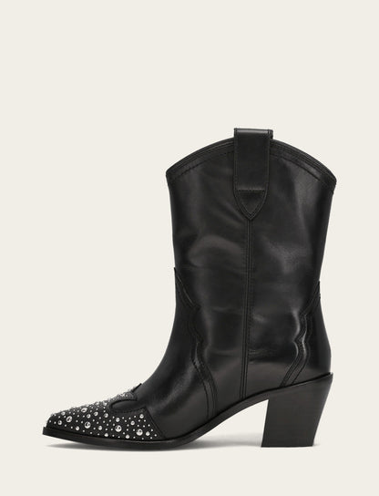 Women's Black Sara Wingtip Stud Boot | Frye Sale