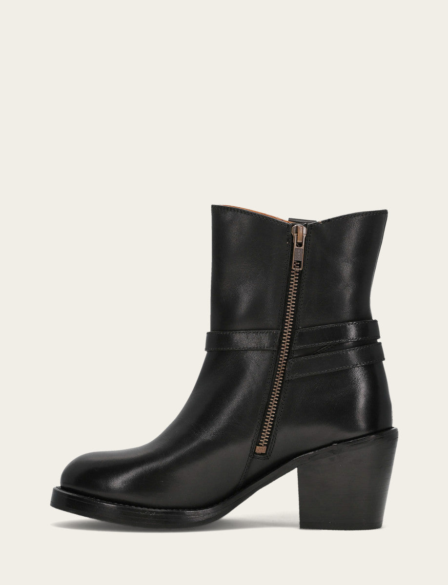 Women's Black Rylee Belted Inside Zip Boot | Frye Discount