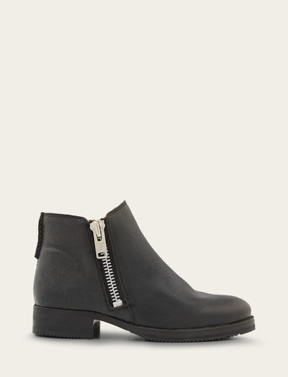Women's Black Madison Moto Shooties | Frye Signature