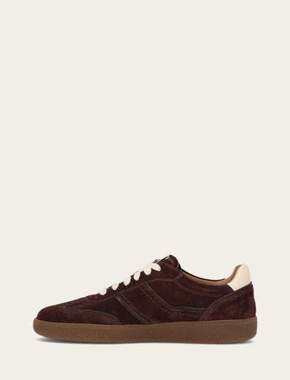 Women's Cherry Lacquer Milly Low Lace Sneaker | Frye Exclusive