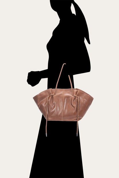 Cognac Caroline Shopper | Frye Great Value
