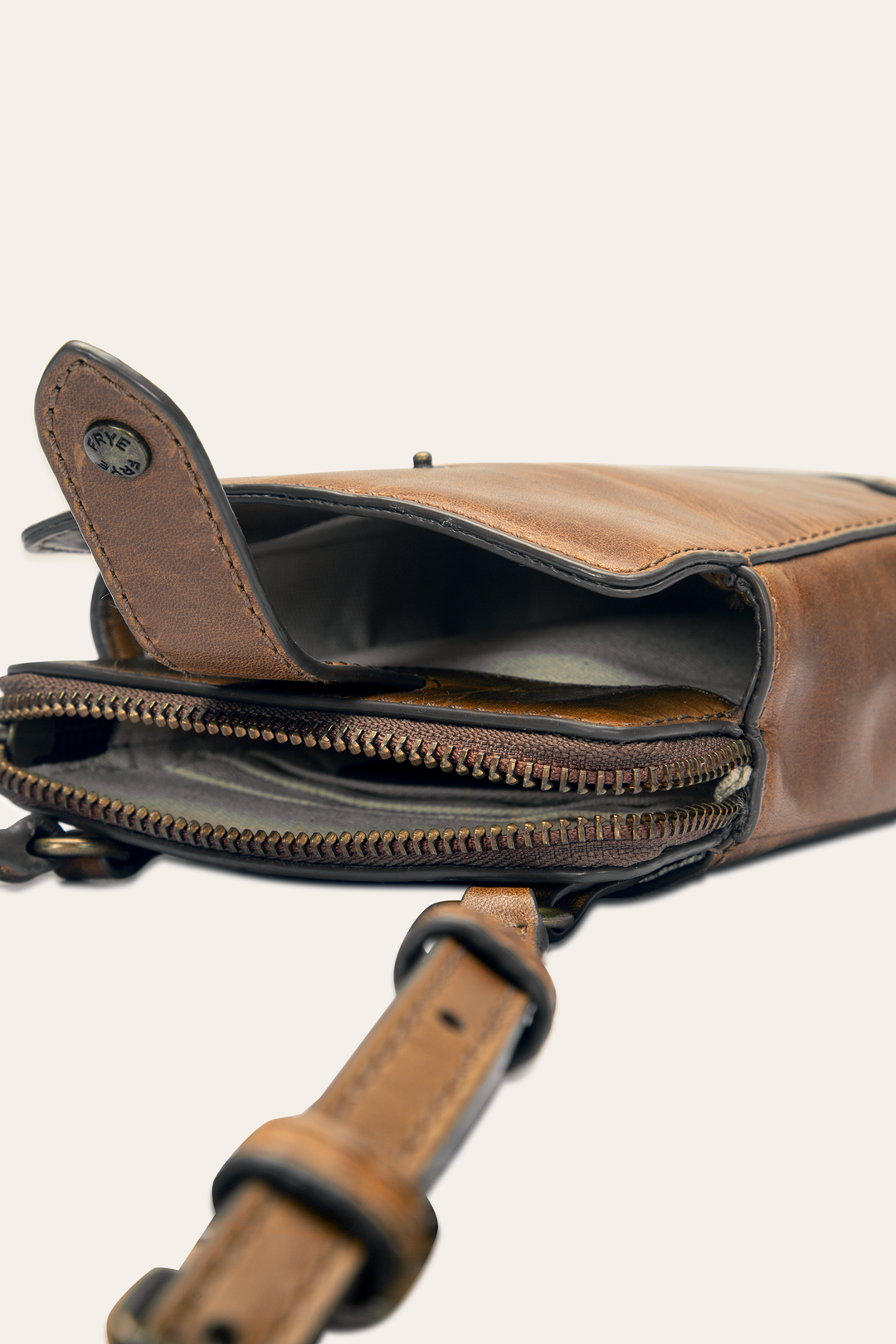 Melissa Cognac Phone Crossbody | Frye Recommended