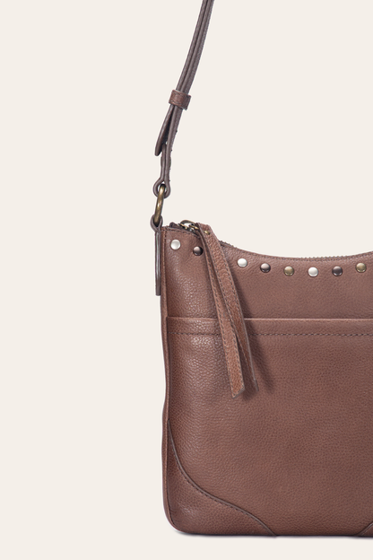 Soraya Dark Brown Swing Pack | Frye Value