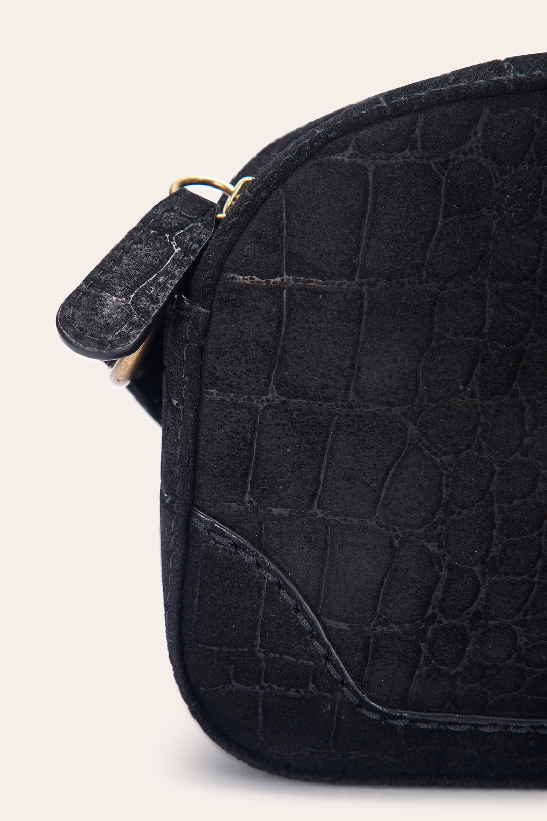 Melissa Black Sueded Croco Camera | Frye New