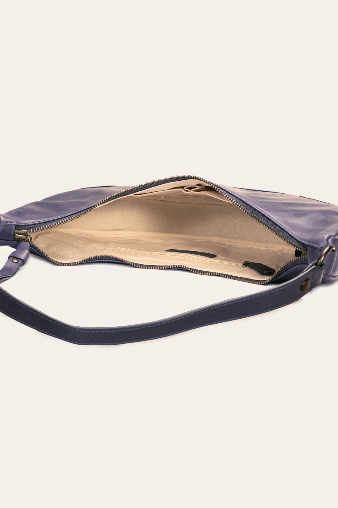 Melissa Crescent Hobo in Eggplant | Frye Premium