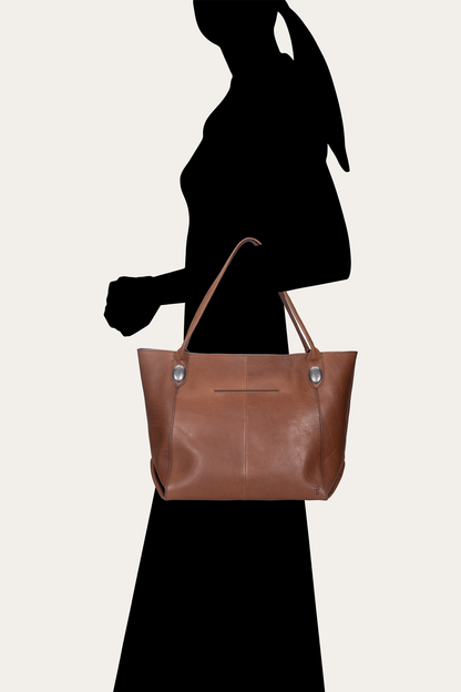 Women's Cheyenne 4Poster Bag (Cognac) | Frye Popular