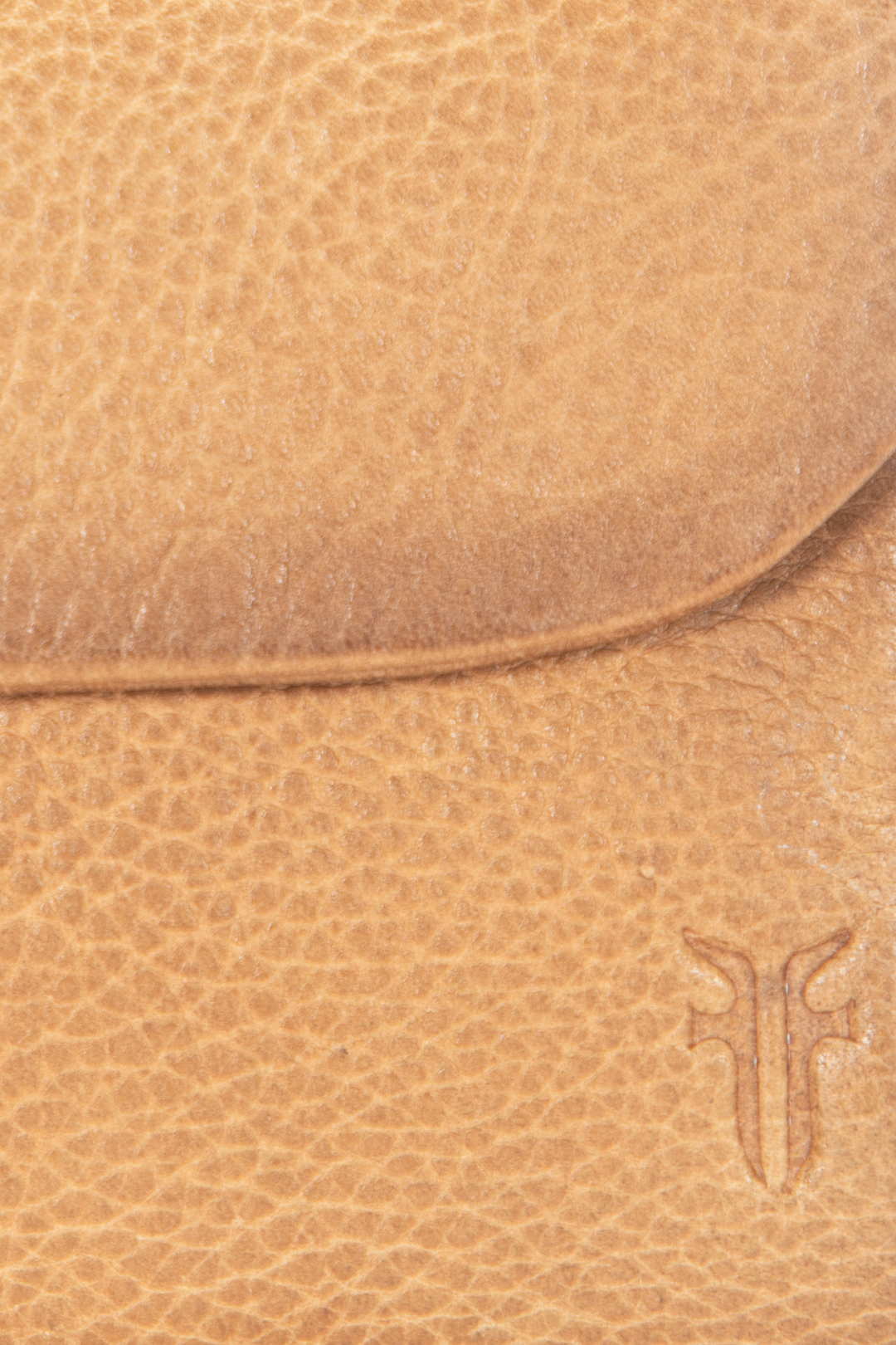 Nora Beige Small Wallet | Frye Latest