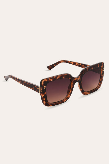 Maddie Sunglasses | Frye Premium