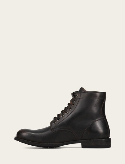 Men's Antiqued Black Tyler Flex Lace Up Boots | Frye Recommended