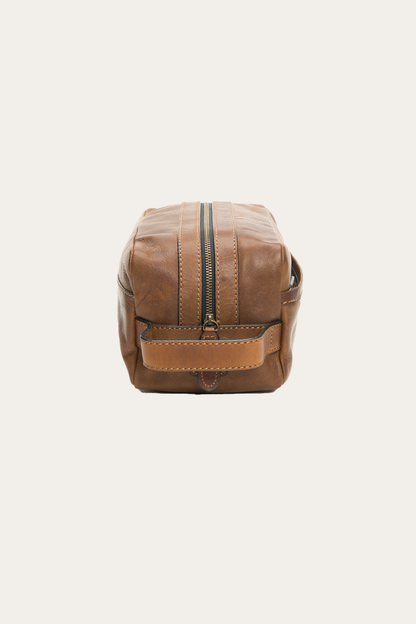 Logan Large Travel Dopp in Dark Brown | Frye Everyday