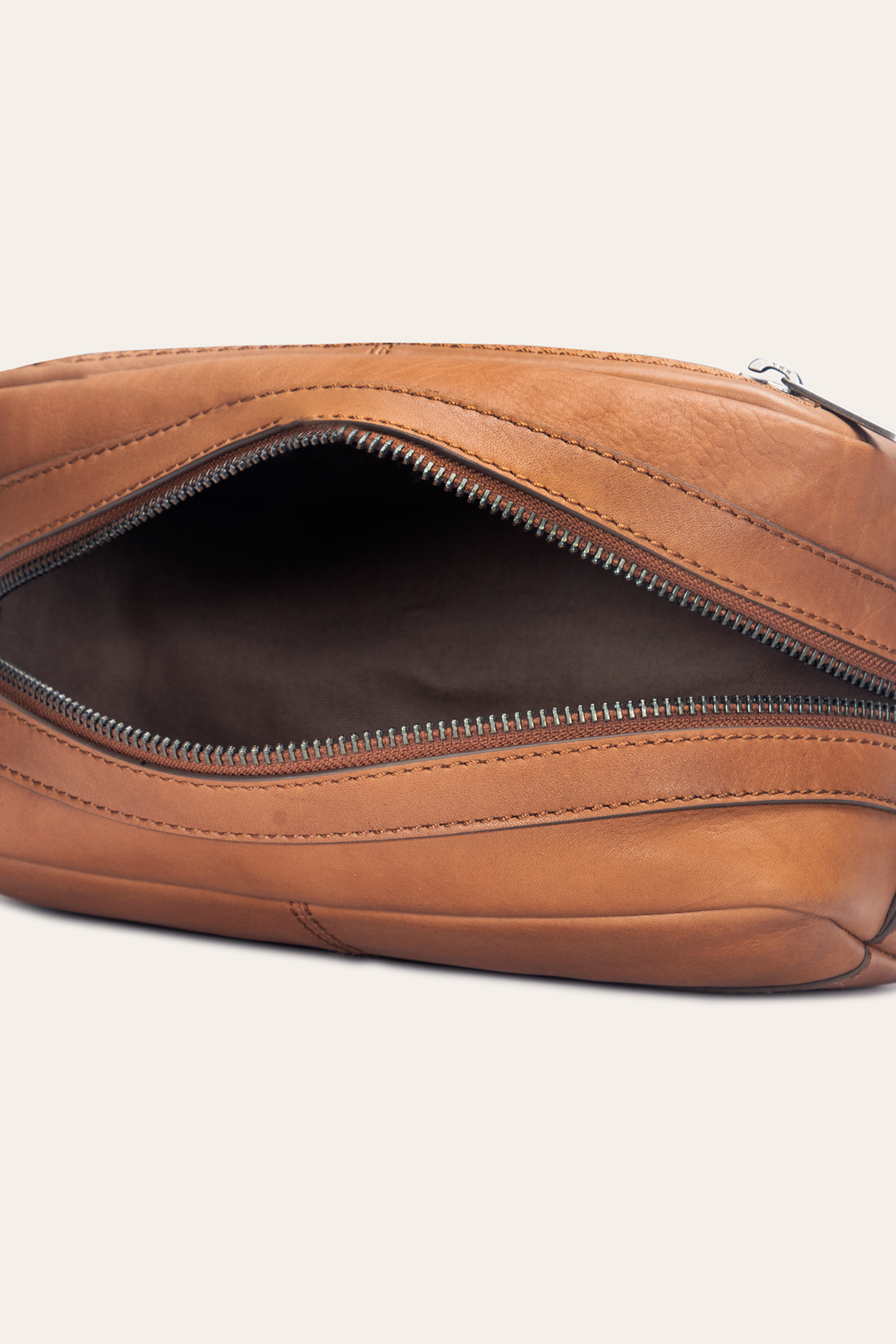 Nash Cognac Dopp Kit | Frye Trusted