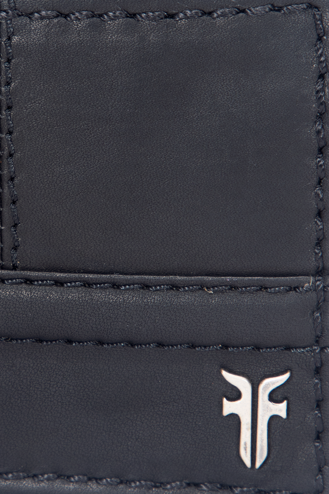 Nash Black Bifold With Foldout Cc | Frye Exclusive